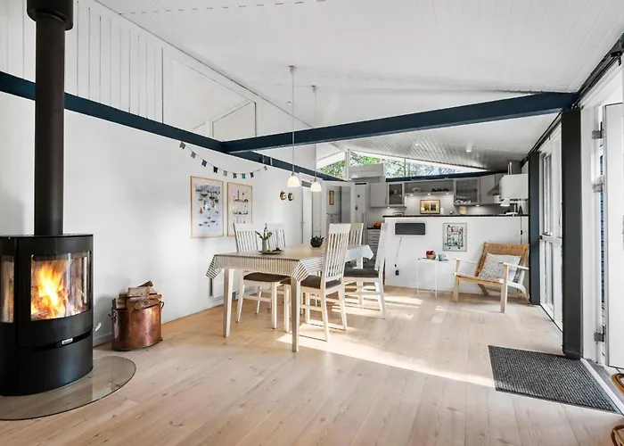 Vestervaenget V Holiday home *